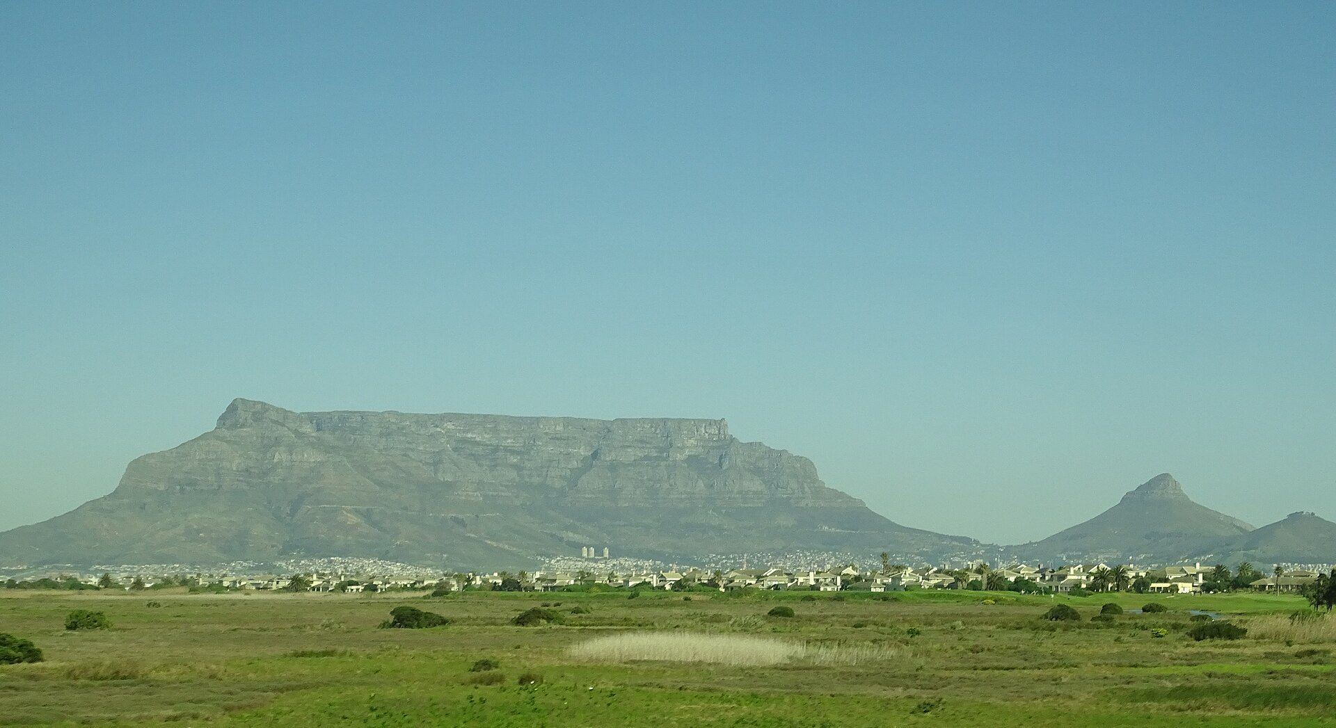 Cape Town cityscape and coastline at dusk